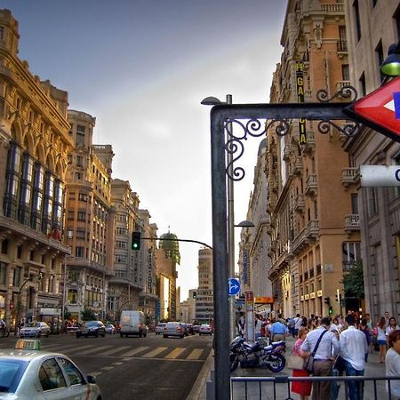 M&F 7 Rooms/7 Bathrooms Over Gran Via Madrid Bagian luar foto