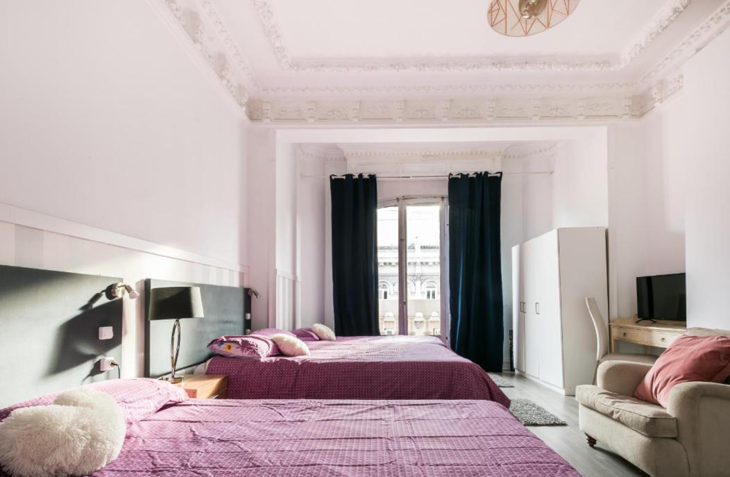 M&F 7 Rooms/7 Bathrooms Over Gran Via Madrid Bagian luar foto