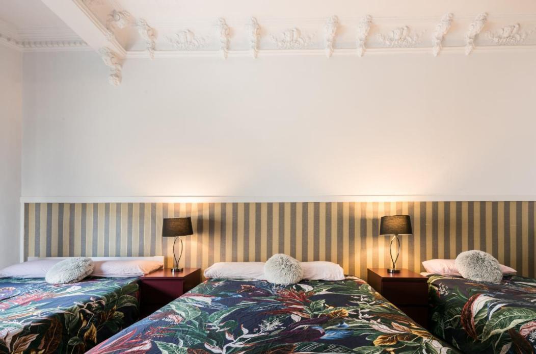 M&F 7 Rooms/7 Bathrooms Over Gran Via Madrid Bagian luar foto
