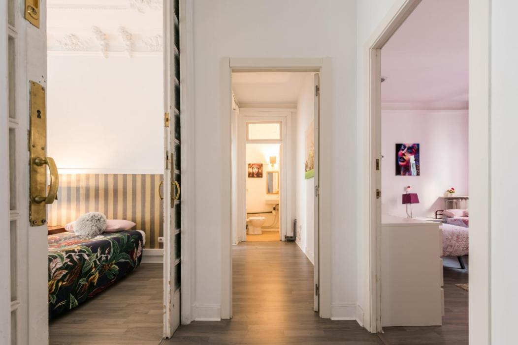 M&F 7 Rooms/7 Bathrooms Over Gran Via Madrid Bagian luar foto
