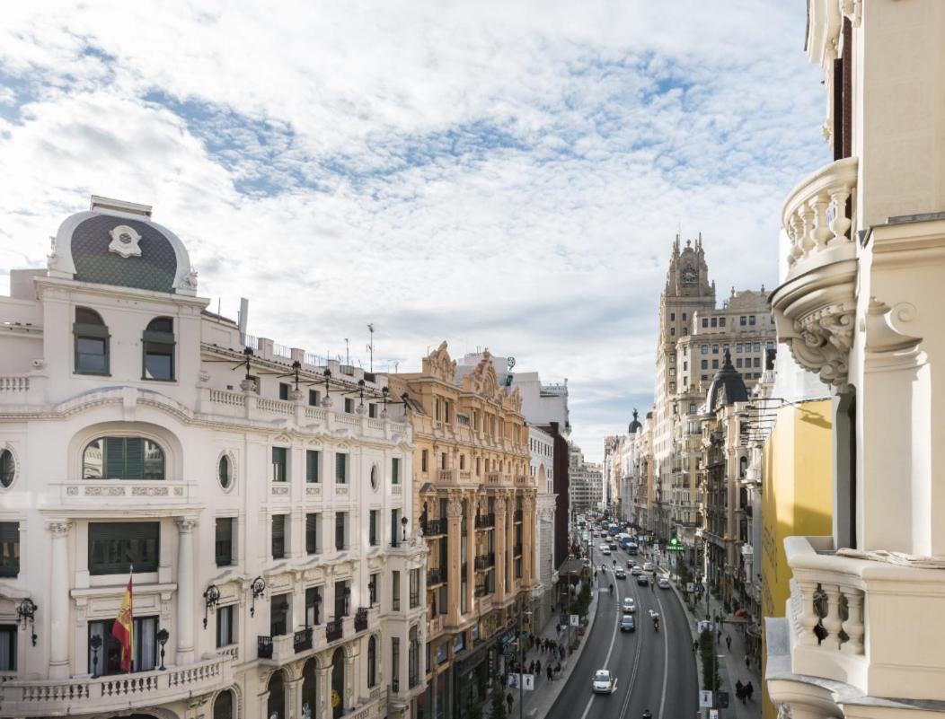 M&F 7 Rooms/7 Bathrooms Over Gran Via Madrid Bagian luar foto