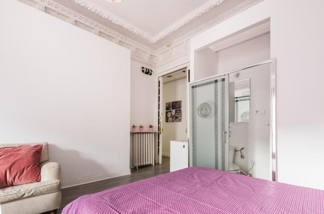 M&F 7 Rooms/7 Bathrooms Over Gran Via Madrid Bagian luar foto
