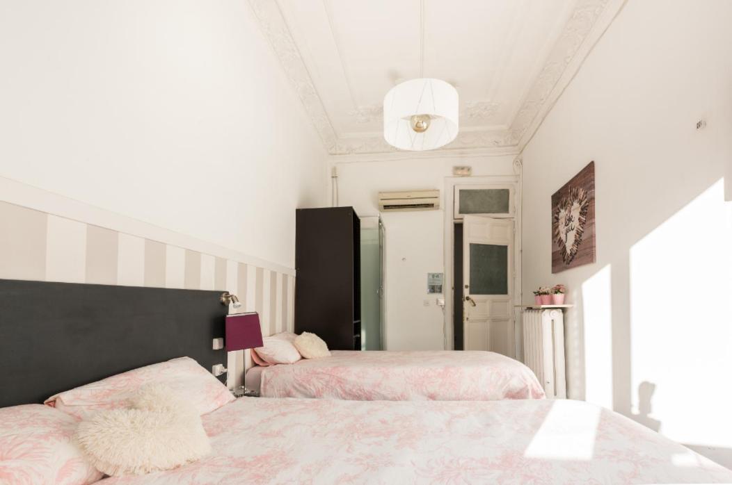 M&F 7 Rooms/7 Bathrooms Over Gran Via Madrid Bagian luar foto