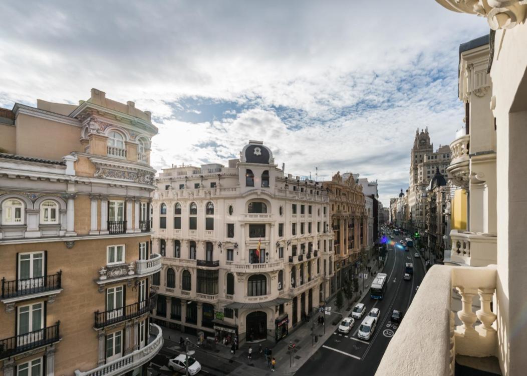 M&F 7 Rooms/7 Bathrooms Over Gran Via Madrid Bagian luar foto