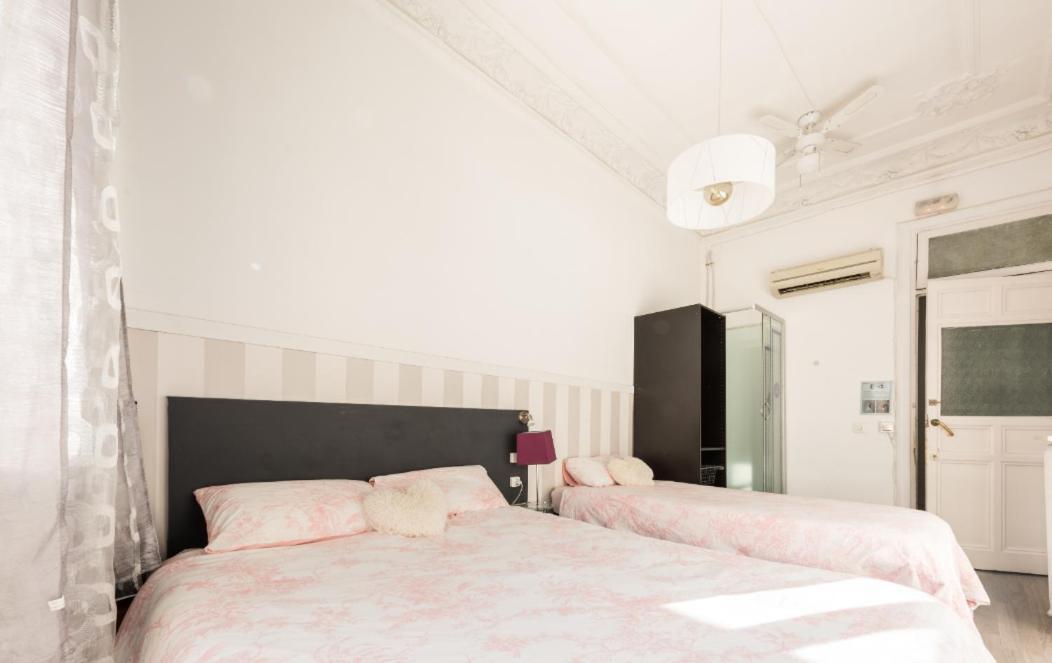 M&F 7 Rooms/7 Bathrooms Over Gran Via Madrid Bagian luar foto